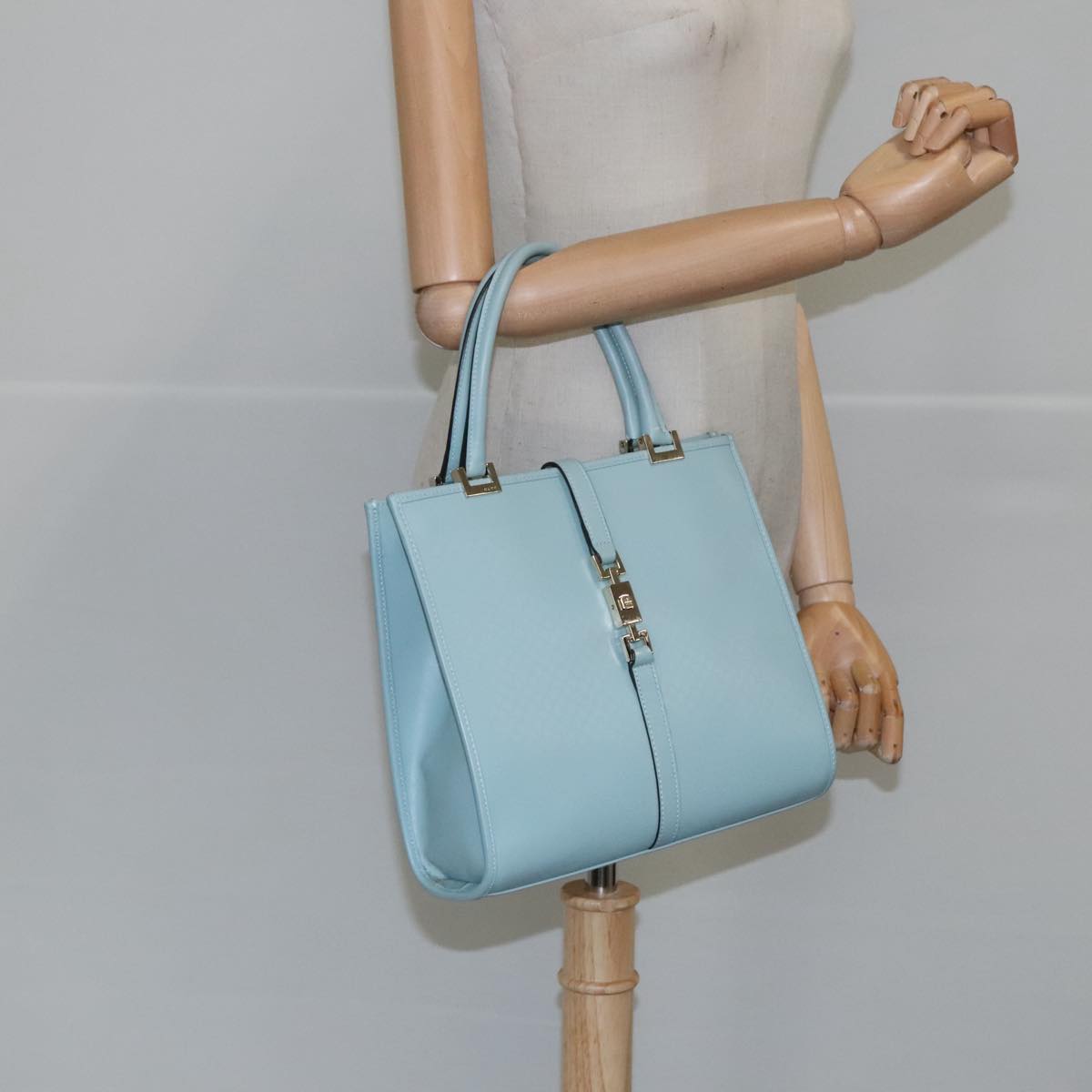 Gucci Jackie