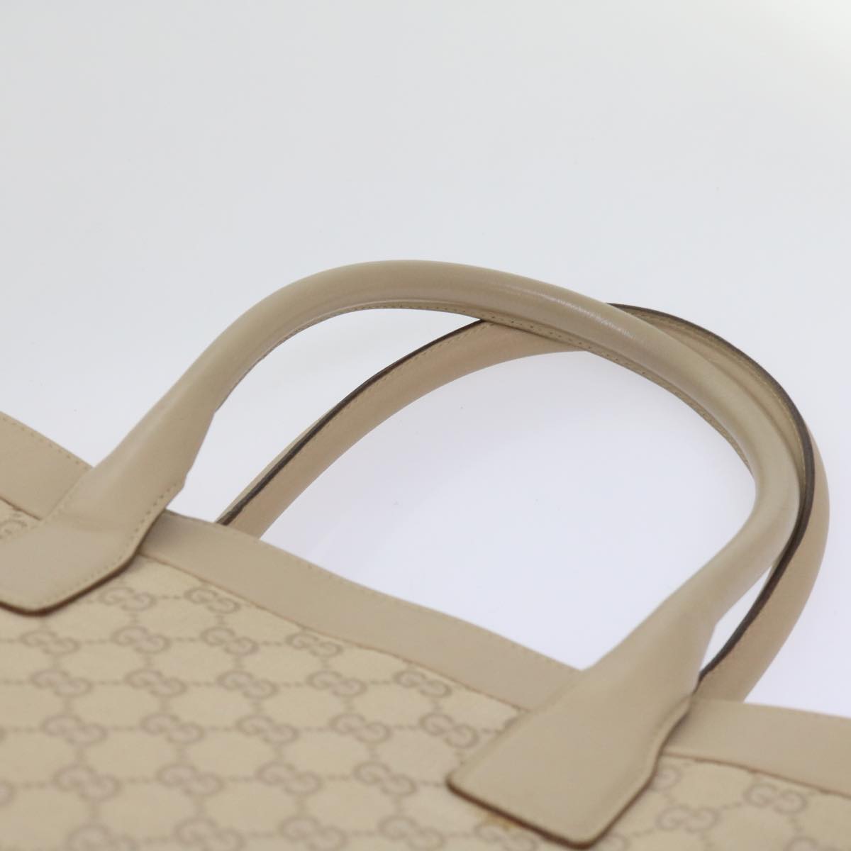 Gucci GG canvas