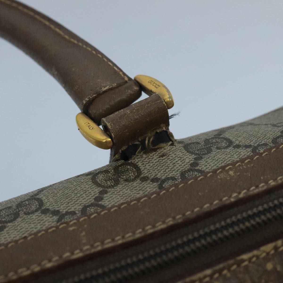 Gucci GG Supreme