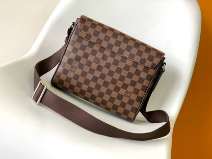 Franco Shops - Louis Vuittons  - 15664