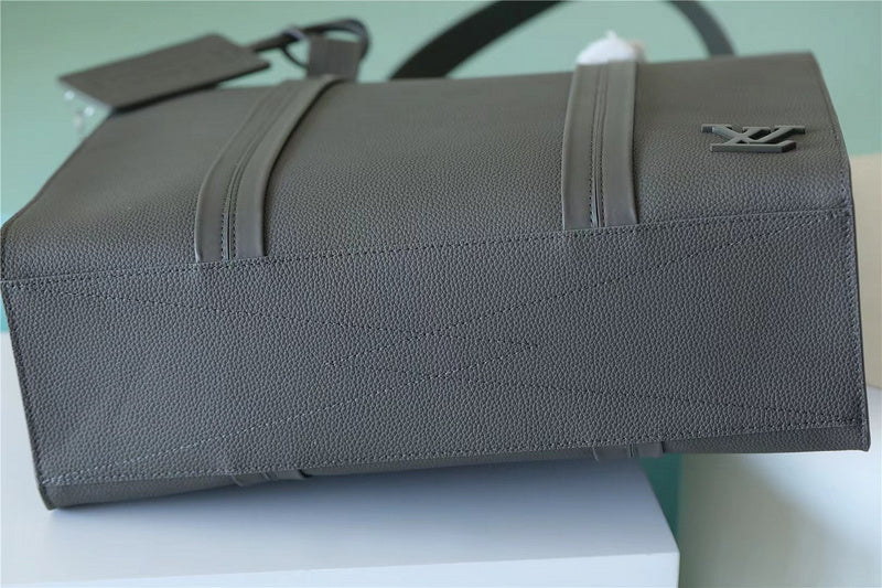 Franco Shops - Louis Vuittons  - 10031