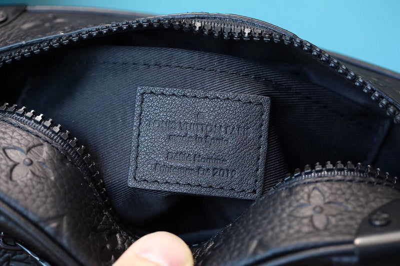 Franco Shops - Louis Vuittons  - 10152