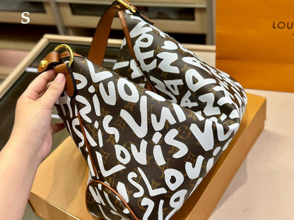 Franco Shops - Louis Vuittons  - 15055