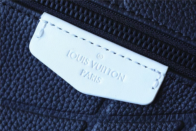 Franco Shops - Louis Vuittons  - 9572