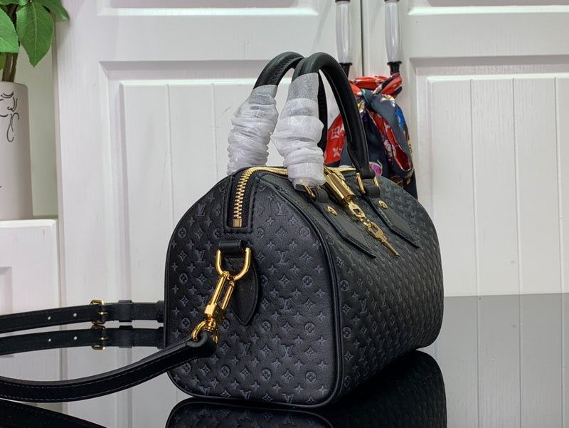 Franco Shops - Louis Vuittons  - 15633