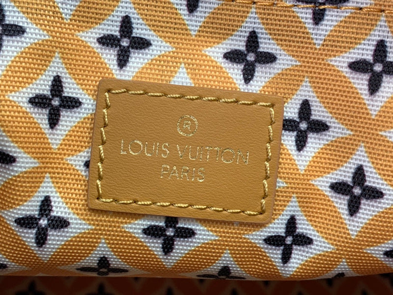 Franco Shops - Louis Vuittons  - 15232