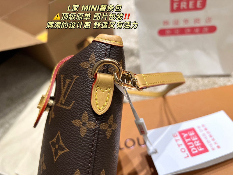 Franco Shops - Louis Vuittons  - 15077