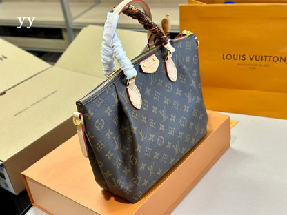 Franco Shops - Louis Vuittons  - 15001