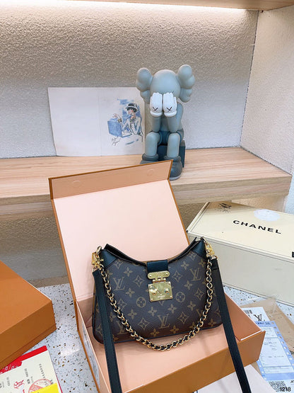 Franco Shops - Louis Vuittons  - 14874