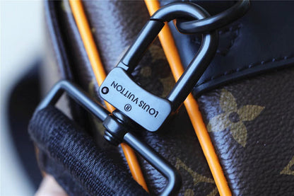 Franco Shops - Louis Vuittons  - 9910
