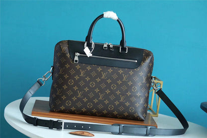 Franco Shops - Louis Vuittons  - 9859
