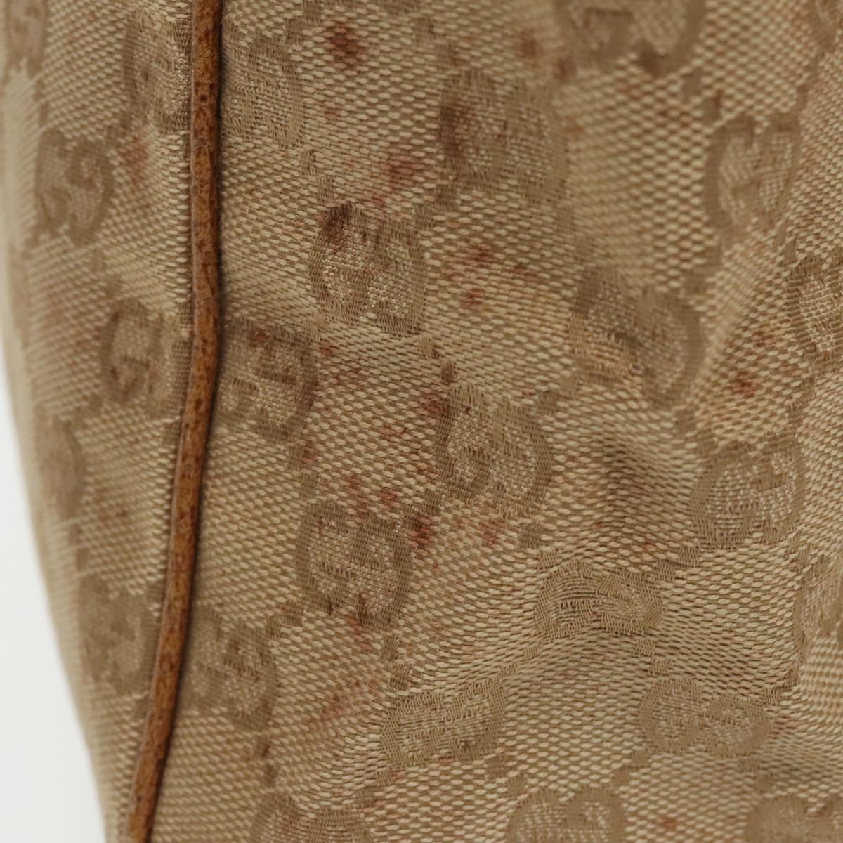 Gucci --