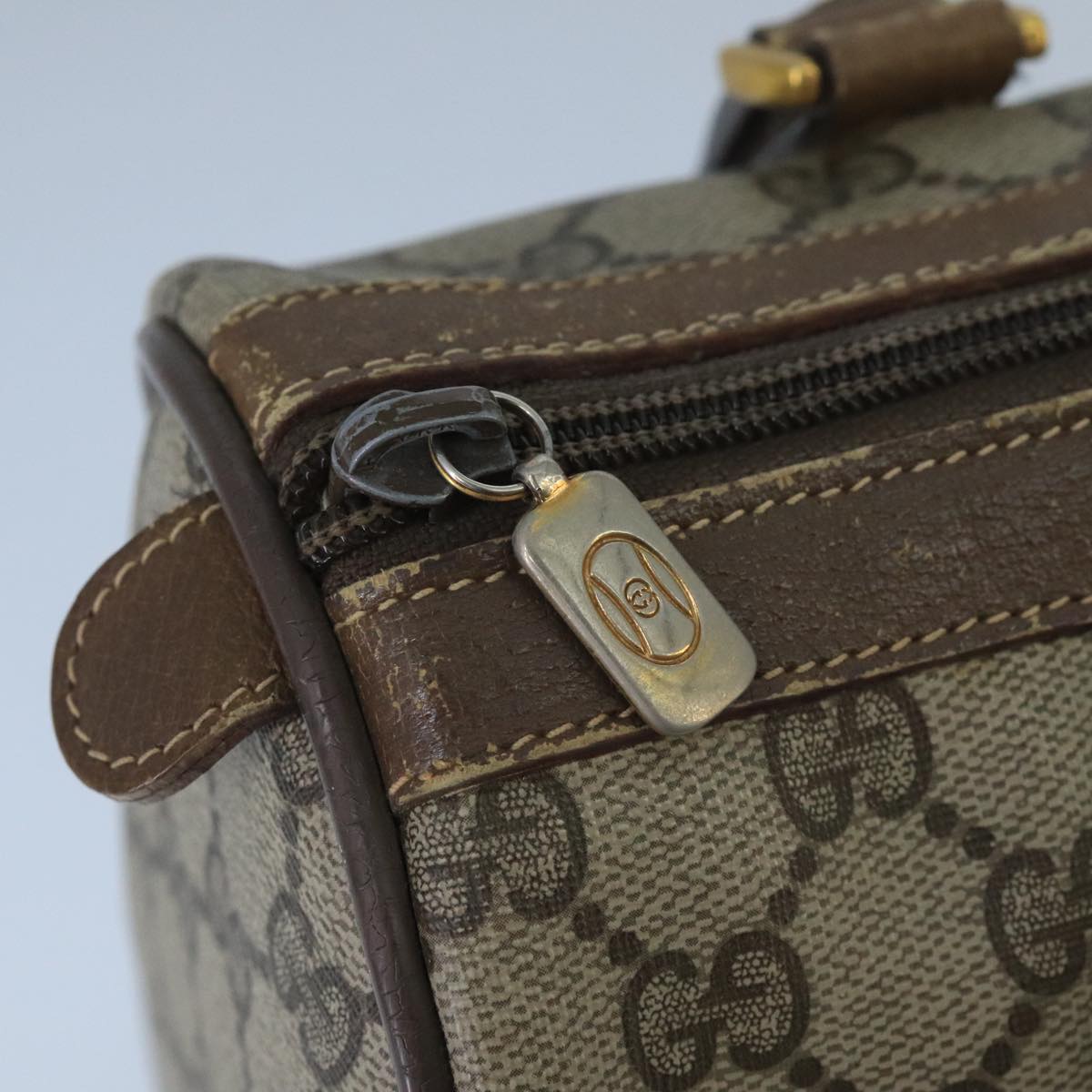 Gucci GG Supreme