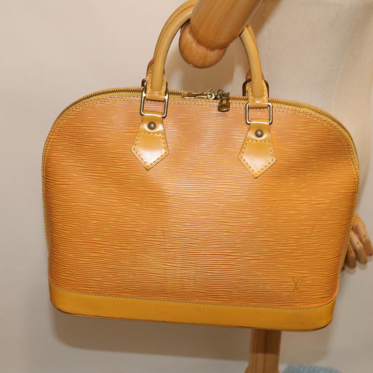 Louis Vuitton Alma