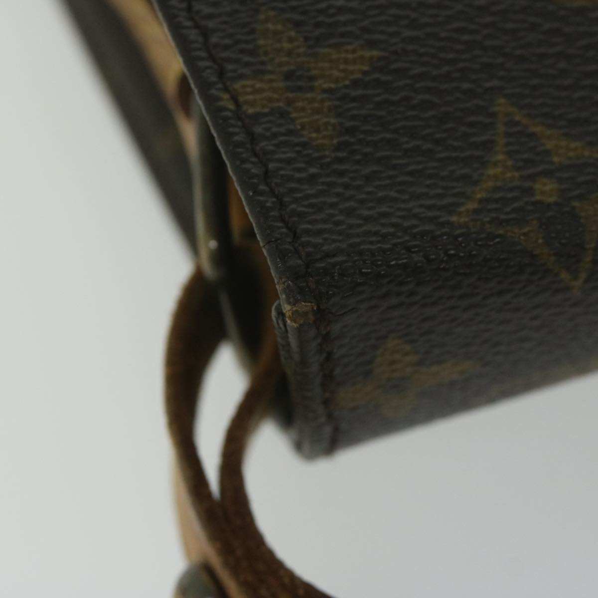 Louis Vuitton Cartouchiere