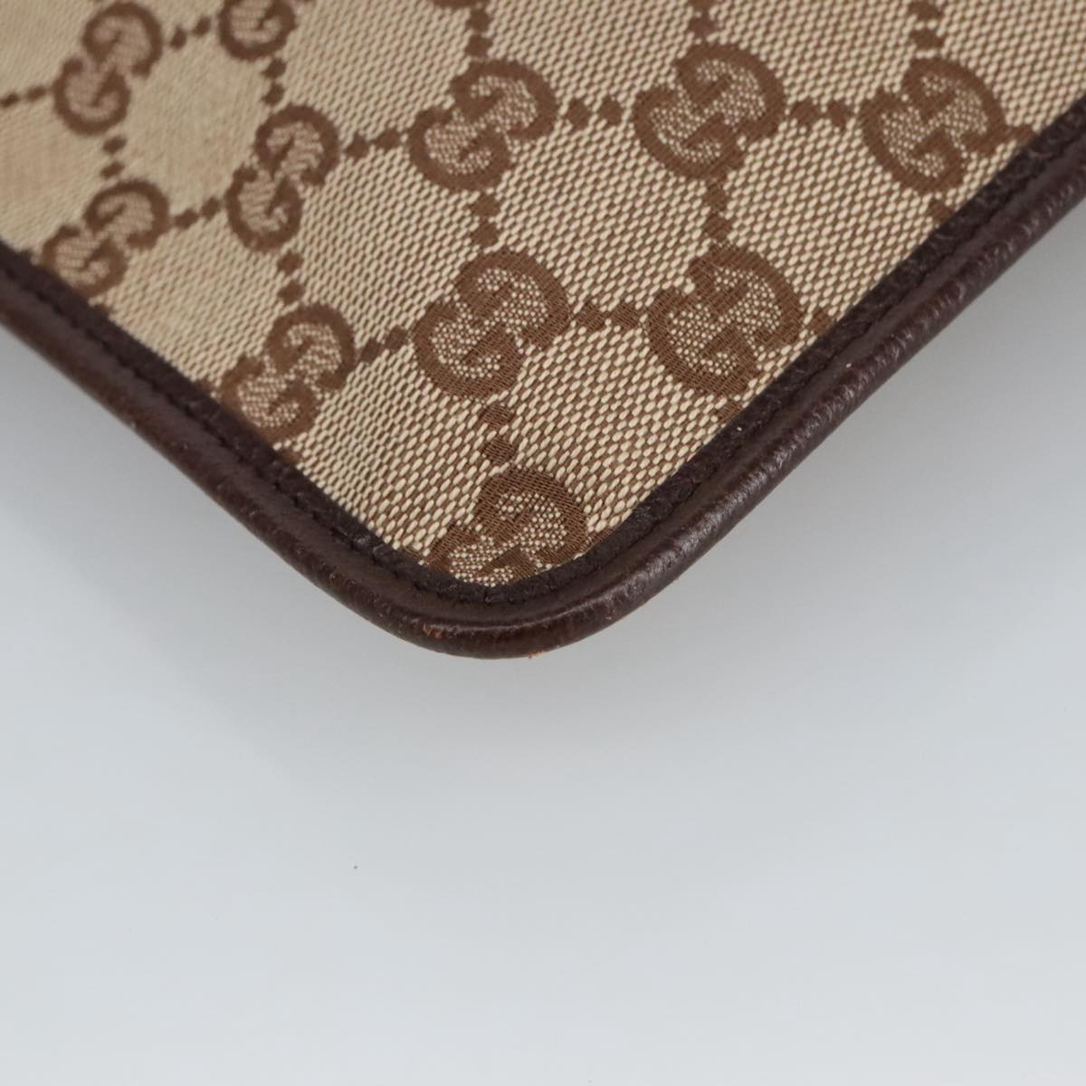 Gucci GG Supreme