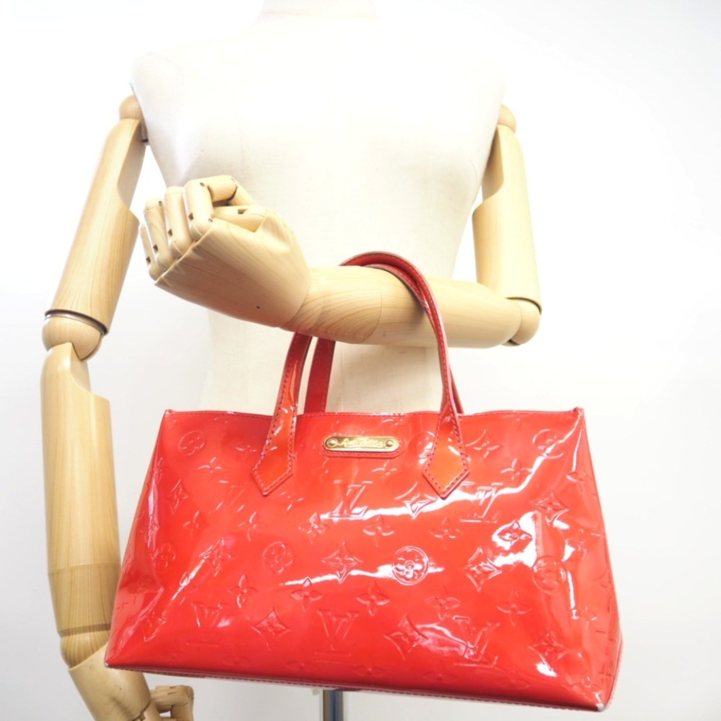 LOUIS VUITTON M93642 Wilshire PM Monogram Vernis Handbag Pomme d'Amour Women's