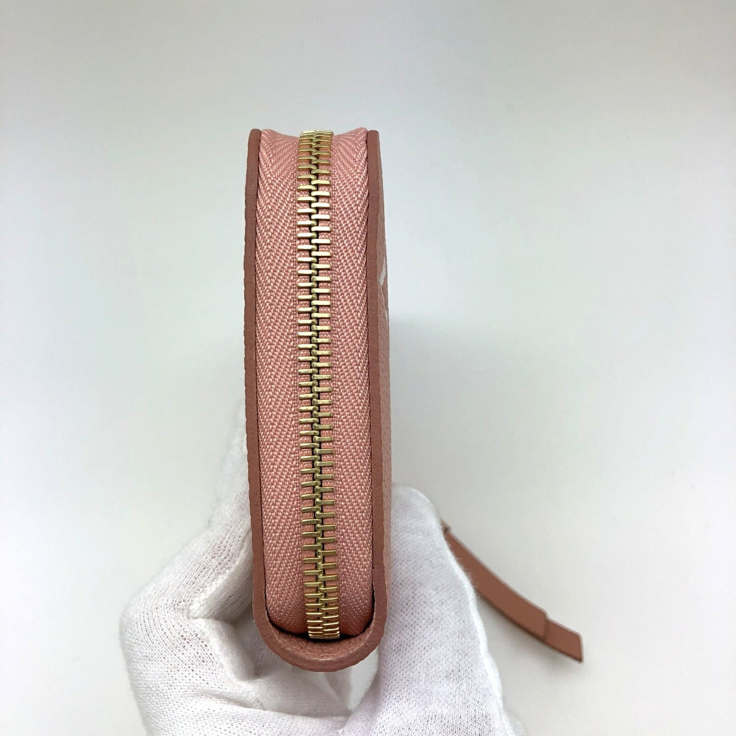 LOUIS VUITTON Zippy Wallet M81645 Leather Implant Rose Trianon Claim Gold Hardware Round Zipper Long Women's