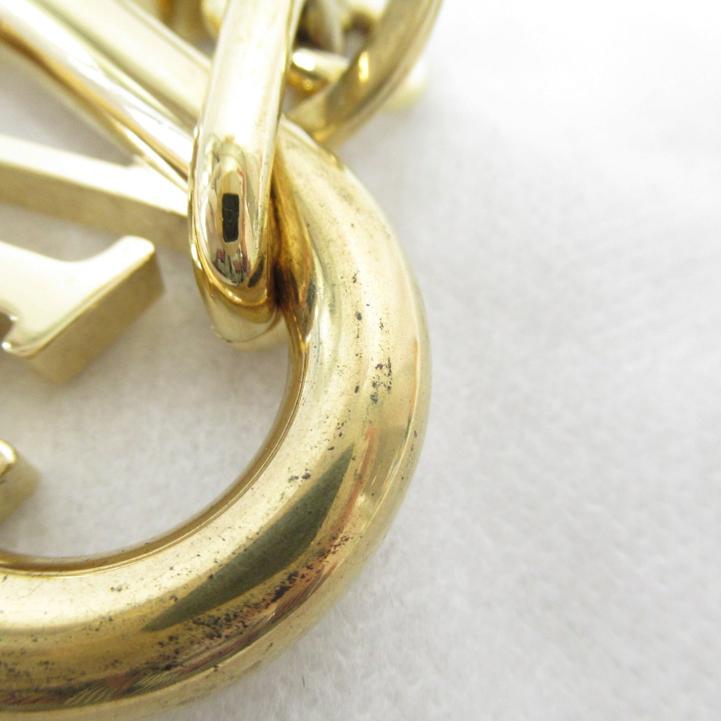 LOUIS VUITTON Key chain/LV link Gold metal M00824