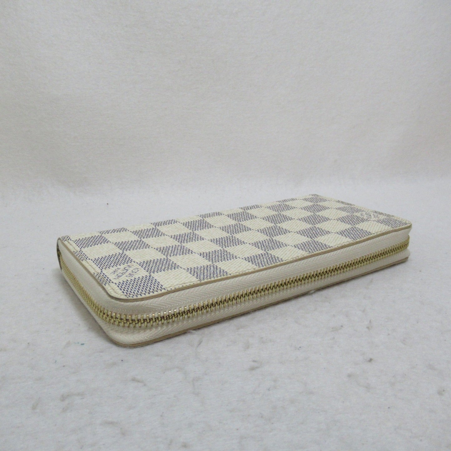 LOUIS VUITTON Zippy Wallet Round Long Wallet Ivory Damier Azur PVC coated canvas N60019