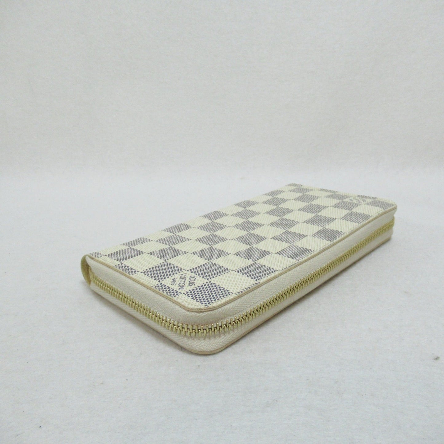 LOUIS VUITTON Zippy Wallet Round Long Wallet Ivory Damier Azur PVC coated canvas N60019