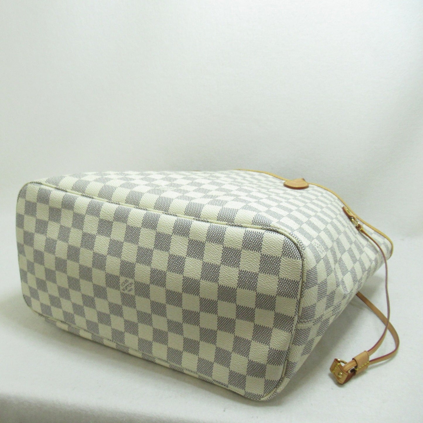 LOUIS VUITTON Neverfull MM Ivory Damier Azur PVC coated canvas N51107