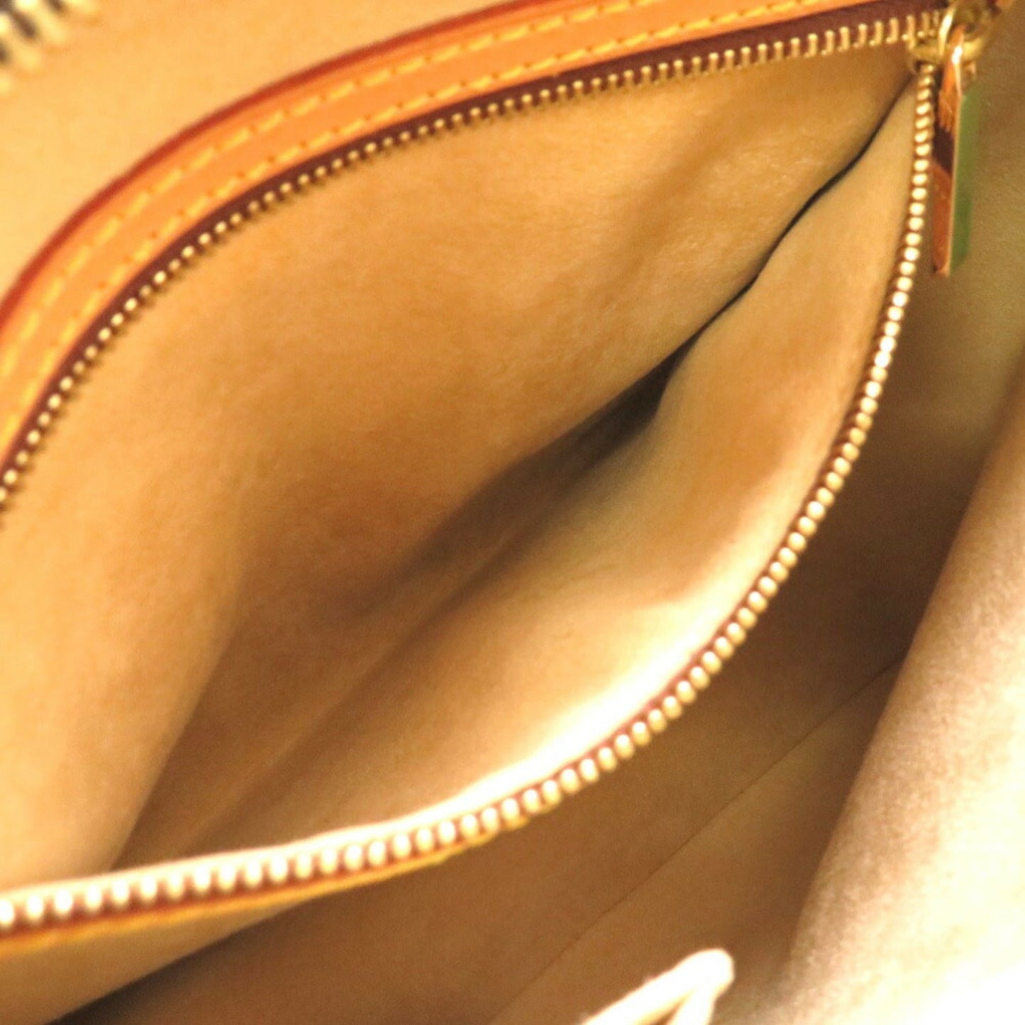 LOUIS VUITTON Monogram Looping MM M51146 Shoulder Bag