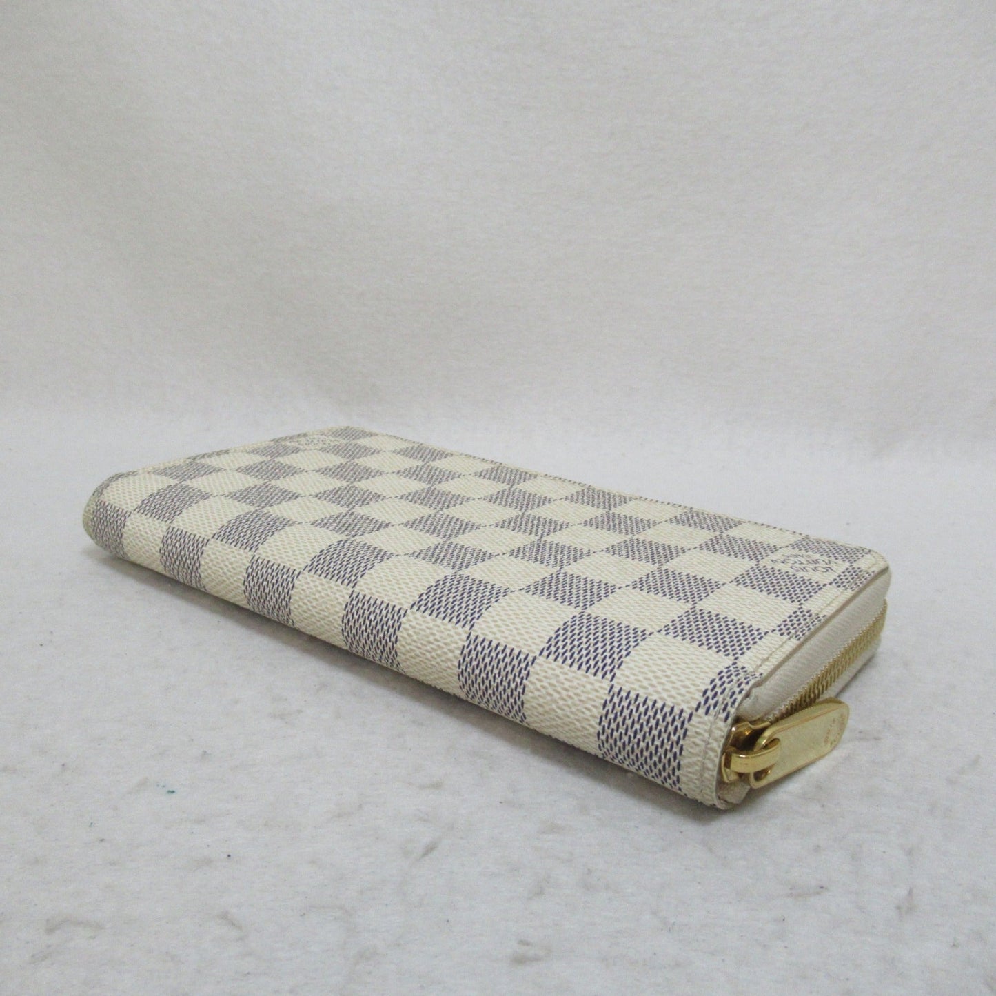 LOUIS VUITTON Zippy Wallet Round Long Wallet Ivory Damier Azur PVC coated canvas N60019