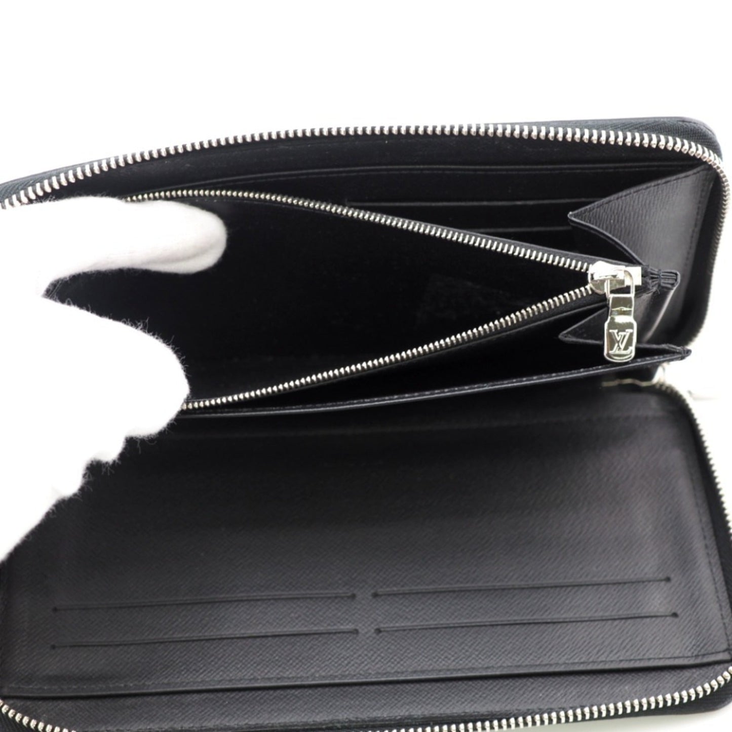 LOUIS VUITTON M30056 Zippy Organizer Taiga Long Wallet Black Men's
