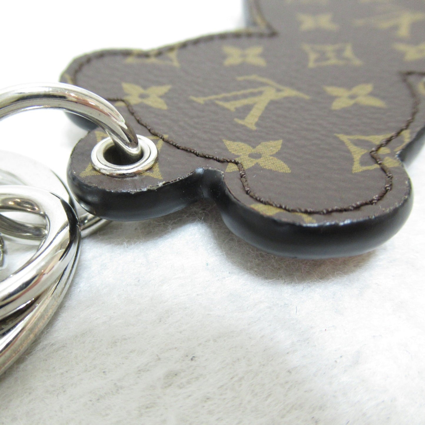 LOUIS VUITTON Portocre Christmas Keychain Brown leather MO0342