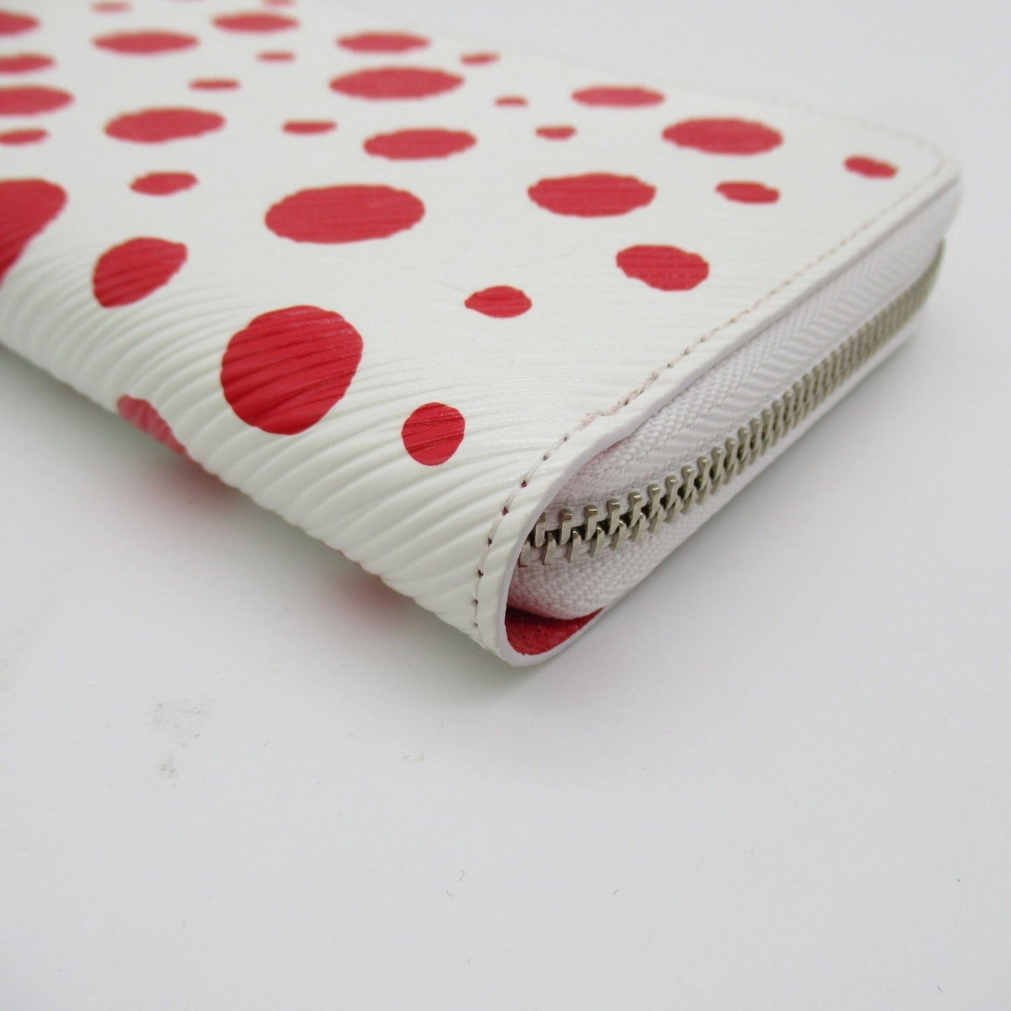 LOUIS VUITTON LVxYK Zippy Wallet Round Long Wallet White Blanc Epi leather M81961