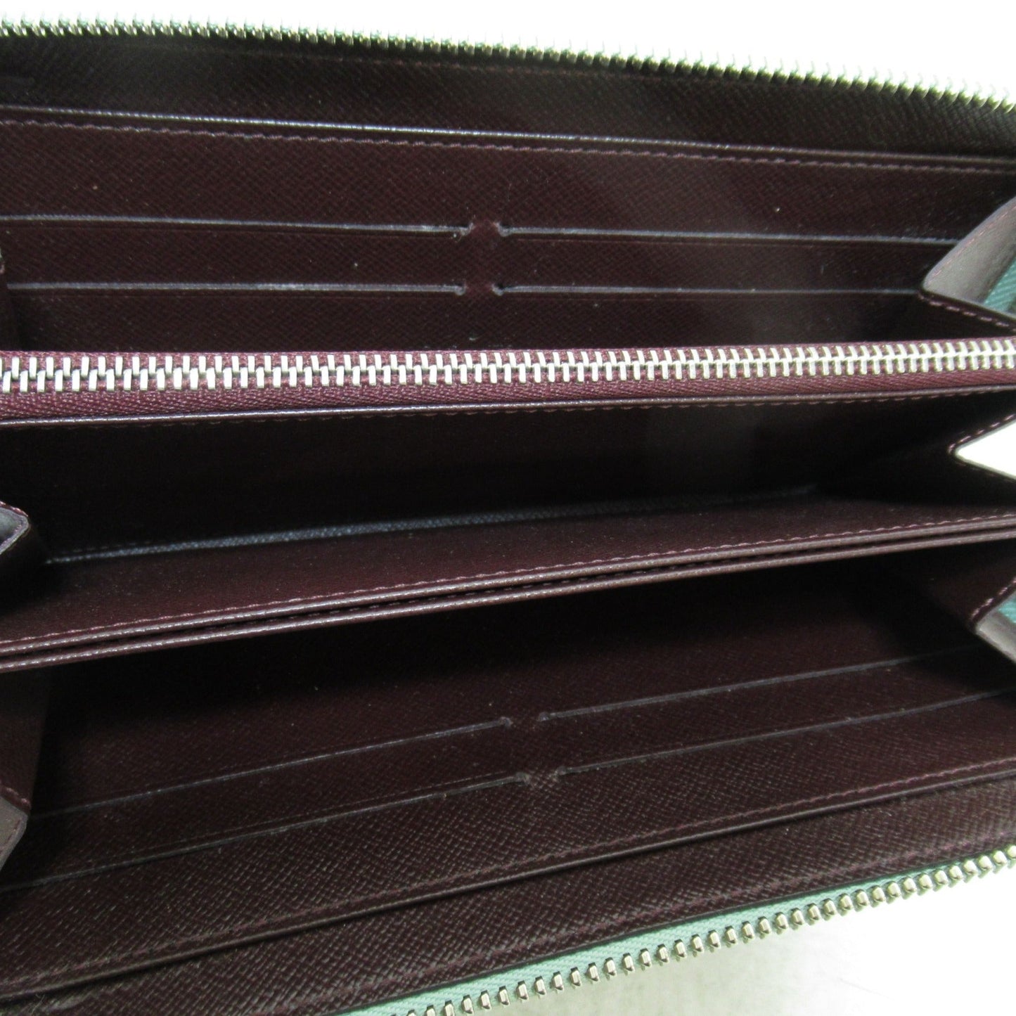 LOUIS VUITTON Zippy wallet Green Amand Epi-electric leather M60313