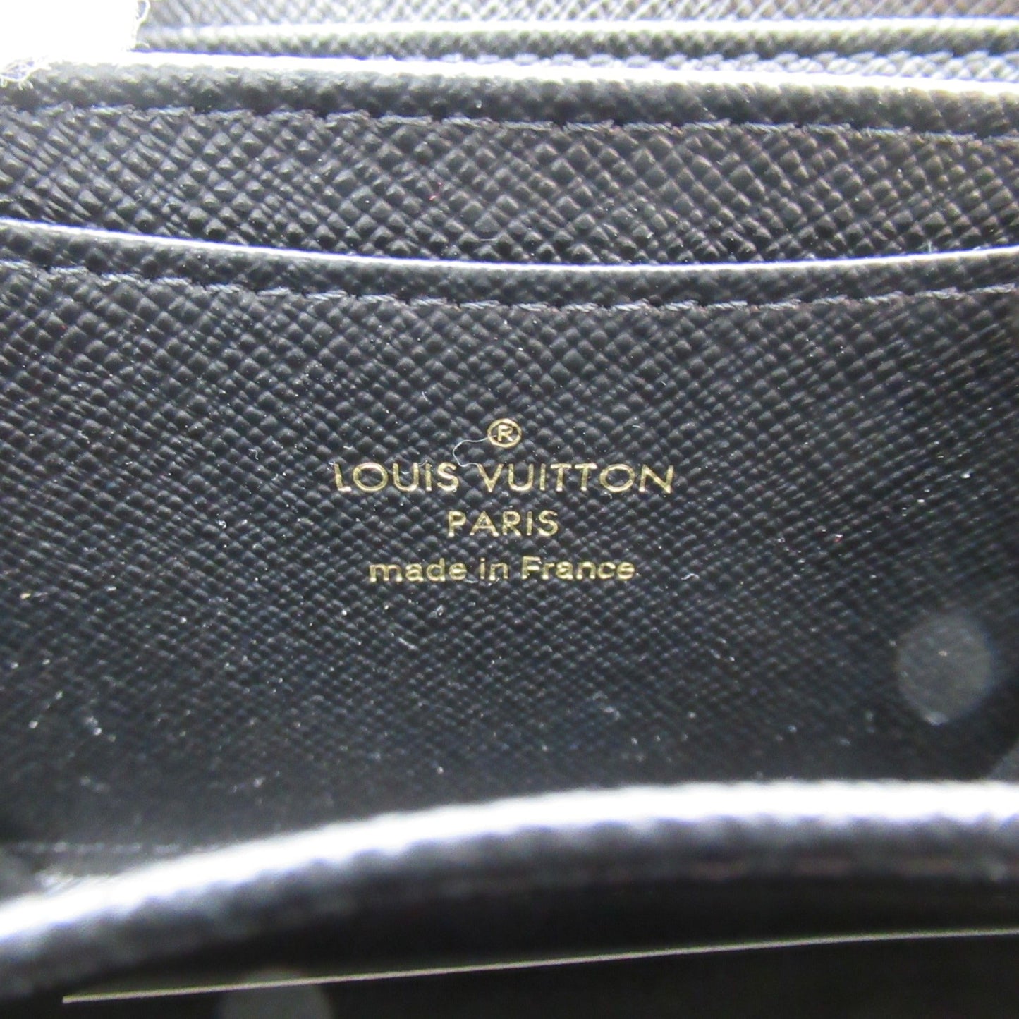 LOUIS VUITTON Zippy coin purse Black Black leather Game on M80305