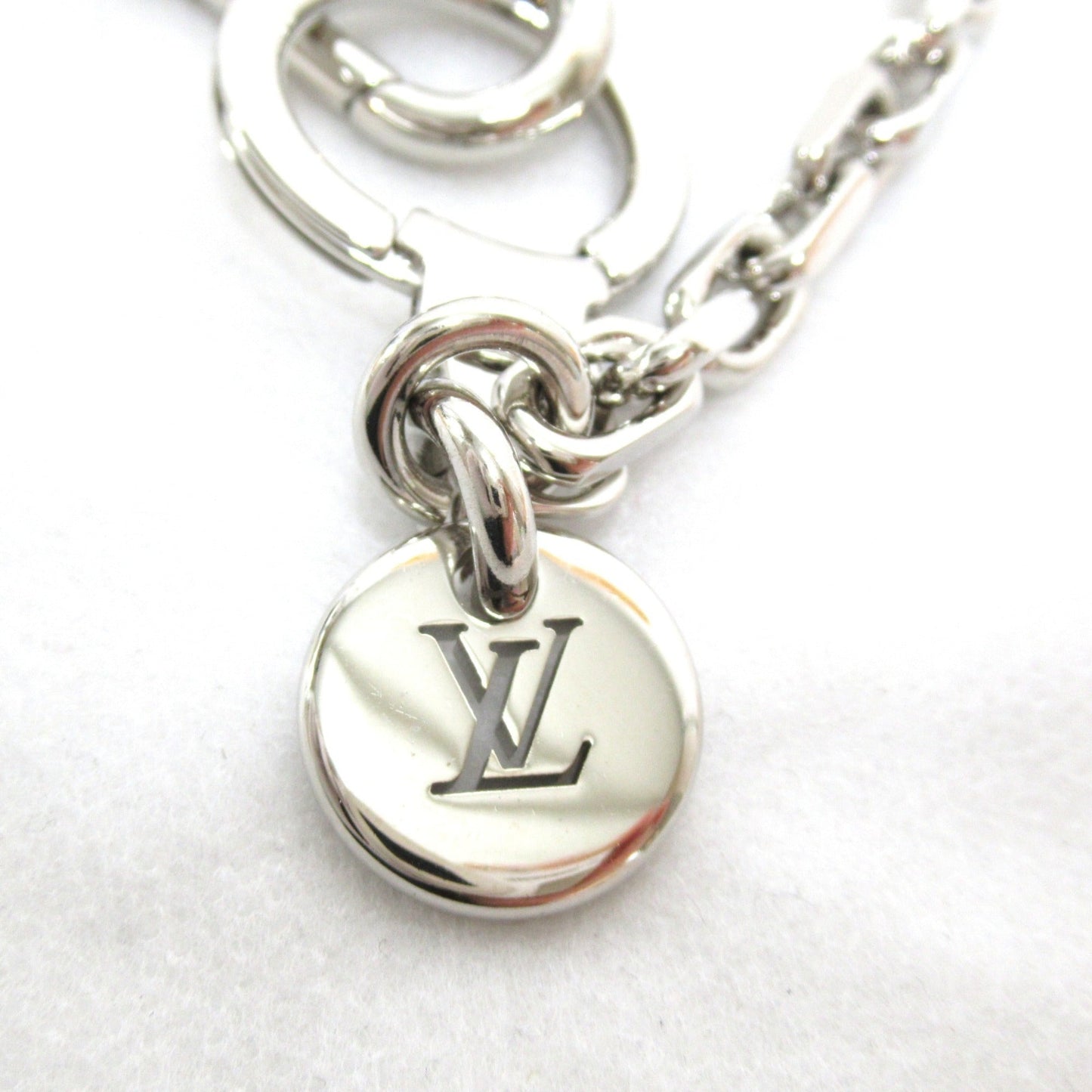LOUIS VUITTON Portocle Chenne V Square Keychain Silver Stainless Steel M61994