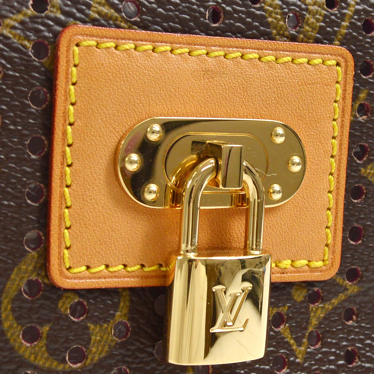 LOUIS VUITTON★ 2006 POCHETTE ACCESSOIRES HAND BAG MONOGRAM PERFO M95183 70223