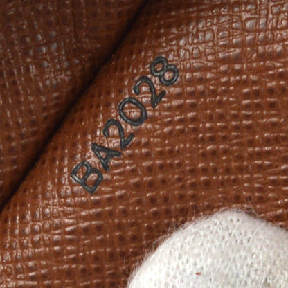 LOUIS VUITTON 2008 Porte Documents Voyage Monogram M53361 97399