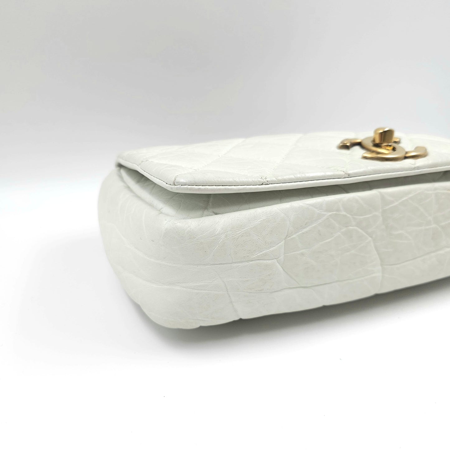Chanel white quilted leather pondicherry flap bag TWS
