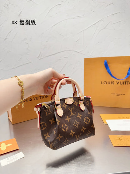 Franco Shops - Louis Vuittons  - 14918