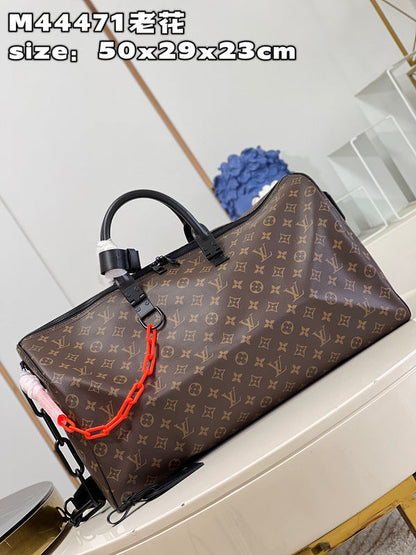 Franco Shops - Louis Vuittons  - 15612