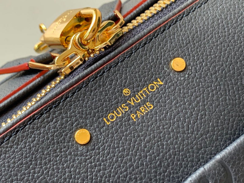 Franco Shops - Louis Vuittons  - 15217
