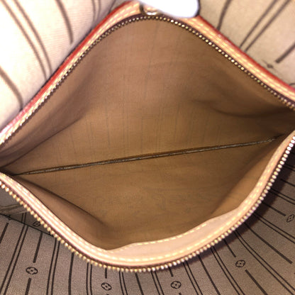 LOUIS VUITTON Monogram Neverfull MM Tote Bag