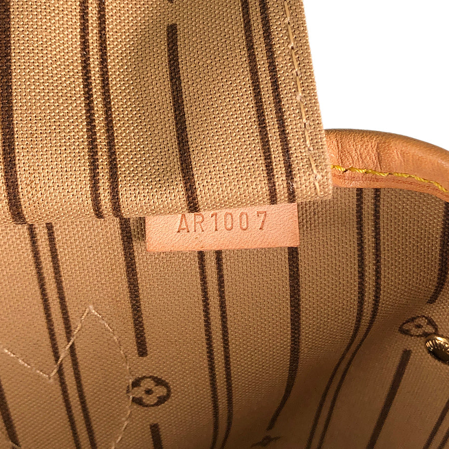 LOUIS VUITTON Monogram Neverfull MM Tote Bag