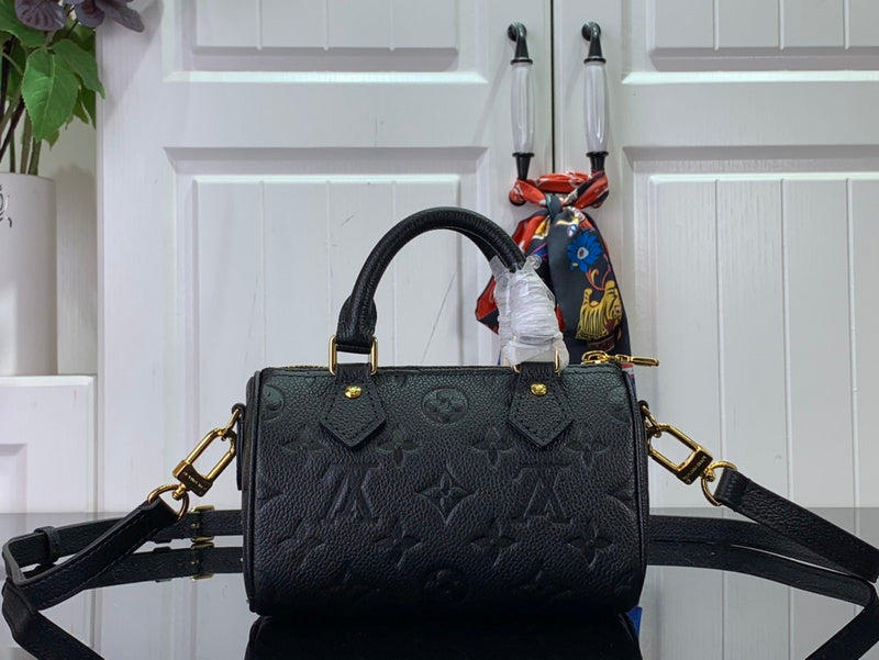Franco Shops - Louis Vuittons  - 15245