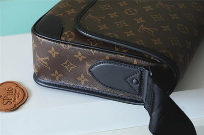 Franco Shops - Louis Vuittons  - 9996