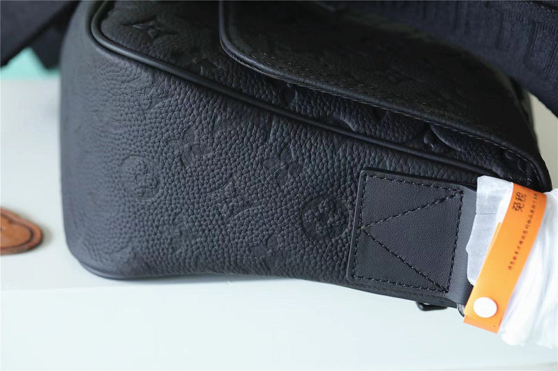 Franco Shops - Louis Vuittons  - 9889