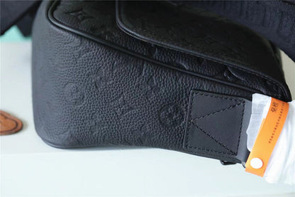 Franco Shops - Louis Vuittons  - 9889