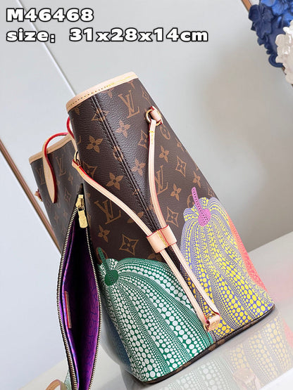Franco Shops - Louis Vuittons  - 15370