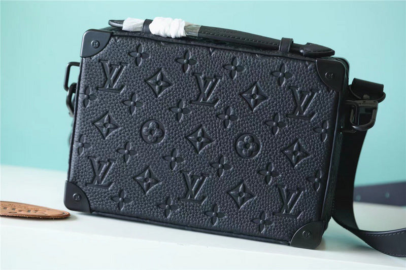 Franco Shops - Louis Vuittons  - 10121