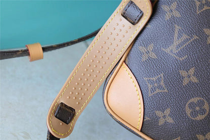 Franco Shops - Louis Vuittons  - 9997
