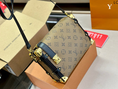 Franco Shops - Louis Vuittons  - 15088